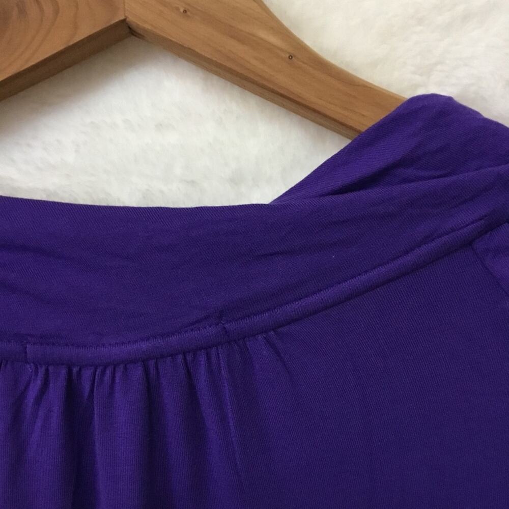 BCBGMaxAzria Purple Short Sleeve Top - Picture 9 of 11